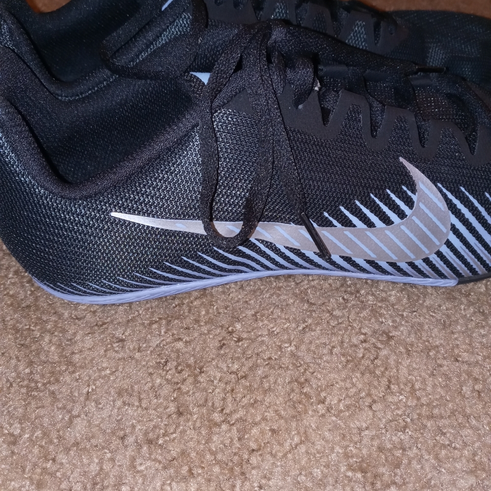 NWOT MENS NIKE ZOOM RIVAL 13 TRACK & FIELD SHOES